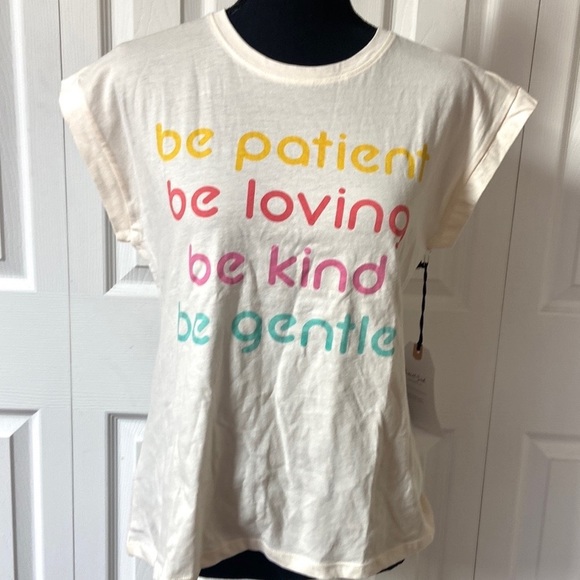 NWT Sweet Soul Clothing Be Patient Be Kind Graphic Tee - Picture 1 of 9